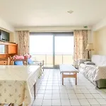 Dora 0601 Apartment